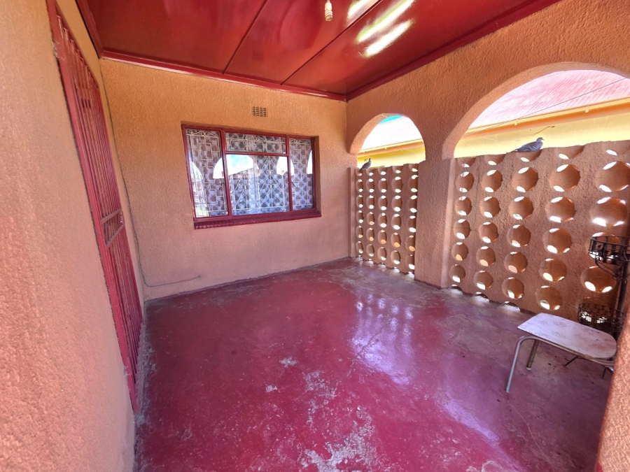 3 Bedroom Property for Sale in Thorisong Free State